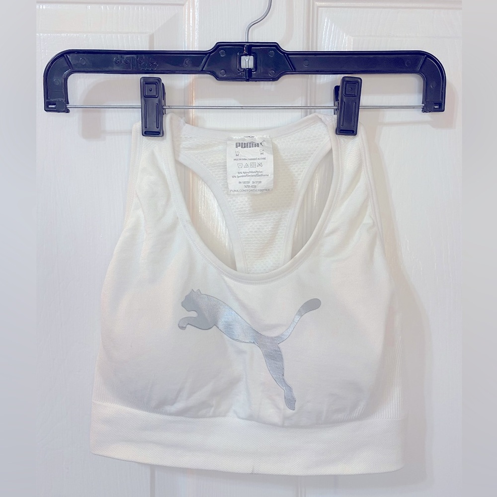 Puma Women’s Sports Bra. Size Medium.